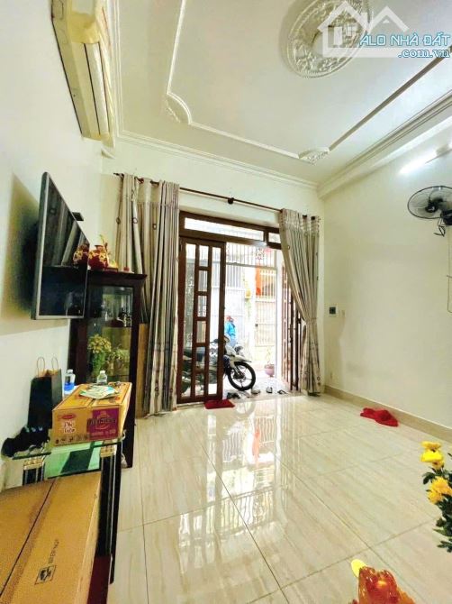 Hoàng Bật Đạt Tân Bình 50m2 2 tầng giá chỉ 4.x Tỷ - 7