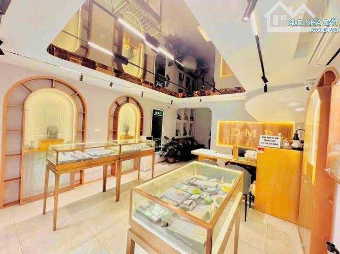 Đẹp Hơn Mặt Phố, Ngõ 10 Nguyễn Văn Huyên – Phân Lô, Bộ Công An 65m2, Gần Công Viên 23 tỷ - 8