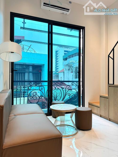 BÁN NHÀ DÒNG TIỀN PHỐ CẦU GIẤY - DOANH THU 120 TRIỆU/THÁNG - GẦN PHỐ - Ô TÔ ĐỖ CỬA - 17TY - 8