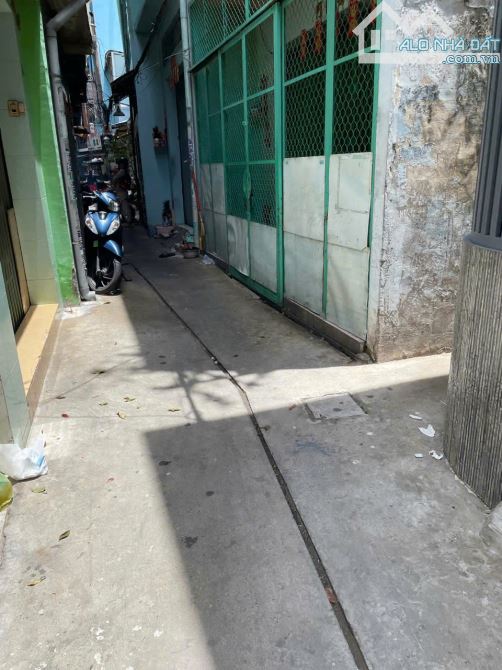 Nhà bán.Vị trí đẹp..Nhà mới 3 tầng.Lê Đại Hành.TT Q11.Giá tốt - 4