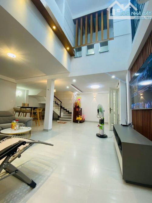 BÁN GẤP TRONG THÁNG ĐỂ ĐỊNH CƯ – MẶT TIỀN THÍCH QUẢNG ĐỨC – 53M² – 4 TẦNG - 8