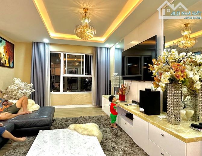 Cho thuê Căn hộ cao cấp Galaxy 9 Quận 4 - Diện tích gần 100m2. Để lại full nội thất - 9