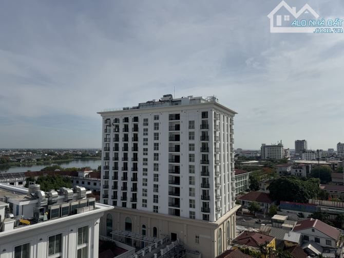 Bán Khách sạn 10 tầng ngay Cầu Tràng Tiền - 1