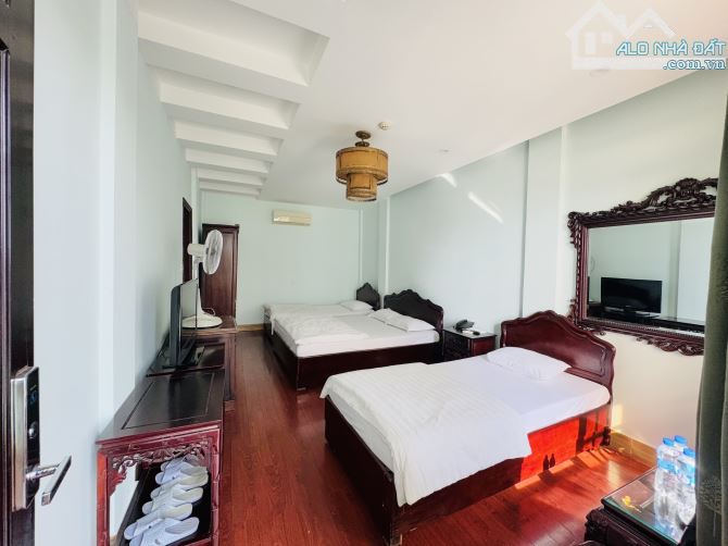 Bán Khách sạn 10 tầng ngay Cầu Tràng Tiền - 9