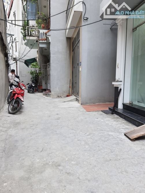BÁN NHÀ MỚI ĐẸP - ÔTÔ CỔNG - 5TẦNG NGÕ THÔNG RỘNG, PHỐ LỤA 6.69tỷ.