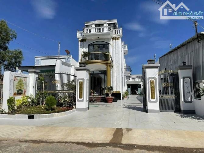 Bán nhà 10 x 42 điện biên phủ chỉ có 5 tỷ 200