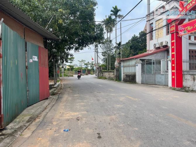 50m Kiêu Kị đường thông oto tránh, trực thuộc Trâu Quỳ-đất ở đô thị