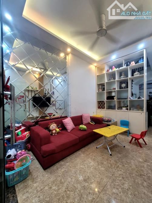 Bán nhà phân lô Huỳnh Thúc Kháng – 48m² x 4 tầng – Đang cho thuê – Giá chỉ 25,9 tỷ (có thư