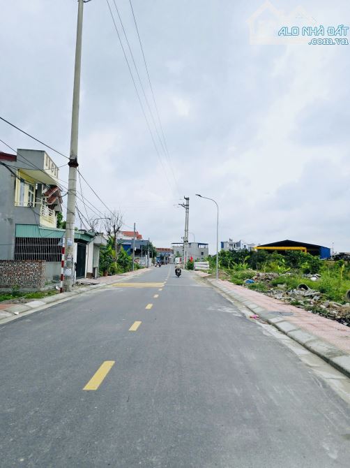 Bán đất hơn 60m Lương Quán, Nam Sơn ô tô chỉ 1,3x tỷ.