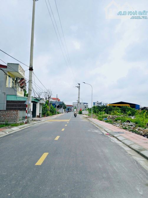 Bán đất hơn 60m ô tô tại Lương Quán, Nam Sơn chỉ 1,3x tỷ.