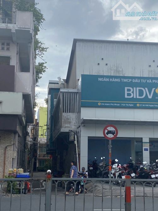 BÁN NHÀ GIÁP QUẬN 1.HẺM THÔNG PHAN VĂN HÂN-NGUYỄN CỬU VÂN P17 BÌNH THẠNH