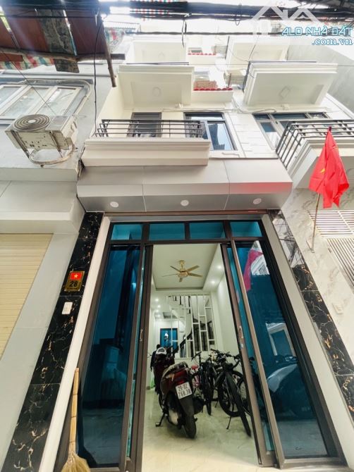 HIẾM - VŨ TÔNG PHAN - CÓ 102 - 3 BƯỚC RA PHỐ