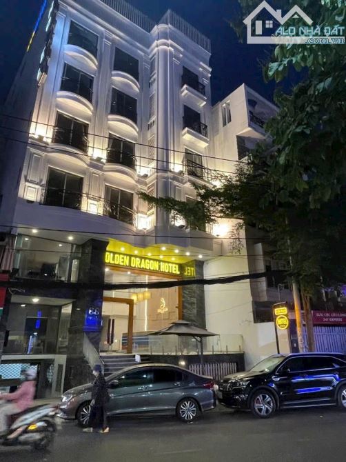 BÁN TÒA KHÁCH SẠN MẶT TIỀN YÊN THẾ – TÂN BÌNH Giá: 135 TỶ | DT: 11.9 x 25m (Nở hậu 15m²) |