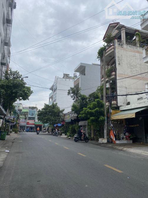 Mặt tiền gần chợ Tân Hương – 100m² – 5PN – Vừa ở vừa kinh doanh cực tốt – Chỉ 12.8 tỷ