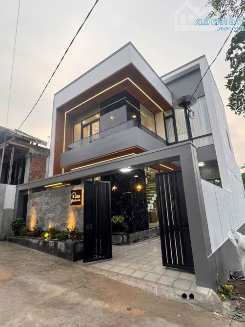 Mở Bán Villa 2 Tầng Full Nội Thất Kiệt Ô Tô Vũ Ngọc Phan - Cạnh Đường Nguyễn Hoàng 43M