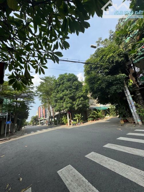 KHU PHÂN LÔ 100M2 - TÊN LỬA - LÔ GÓC LỘ LỚN SẦM UẤT - NHÀ 4 TẦNG 5*20M - Ở VÀ KINH DOANH -