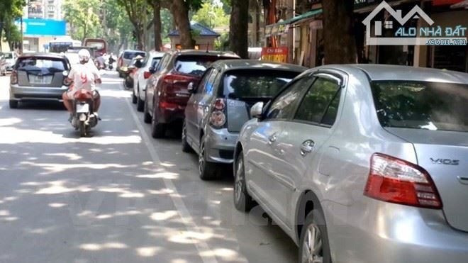 Duy nhất Cổ Linh, Long Biên, Thang máy, nội thất xịn sò, vài bước ra phố, 43m2, 5 Tầng.