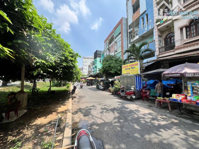 Biết Thự Góc 3MT Bình Thạnh - GPXD Hầm 7 Tầng - 3x Tỷ