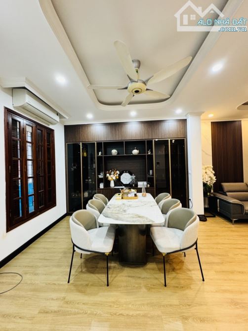 Bán nhà mặt phố Tô Hiệu, vỉa hè rộng, kinh doanh 80m 19.5 tỷ