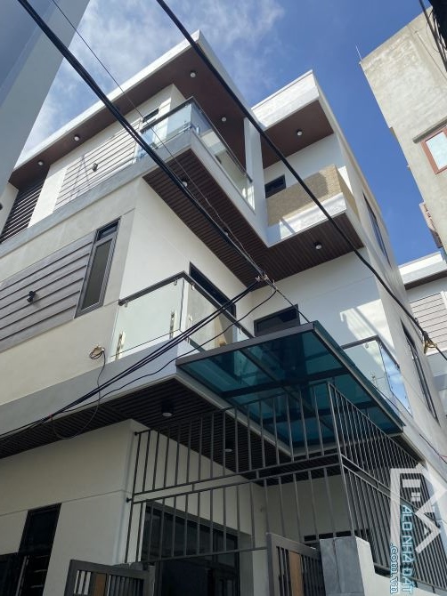 CẦN BÁN CĂN NHÀ 3 TẦNG NGÕ ĐƯỜNG LƯƠNG THẾ VINH - P CỬA BẮC - TP NAM ĐỊNH: