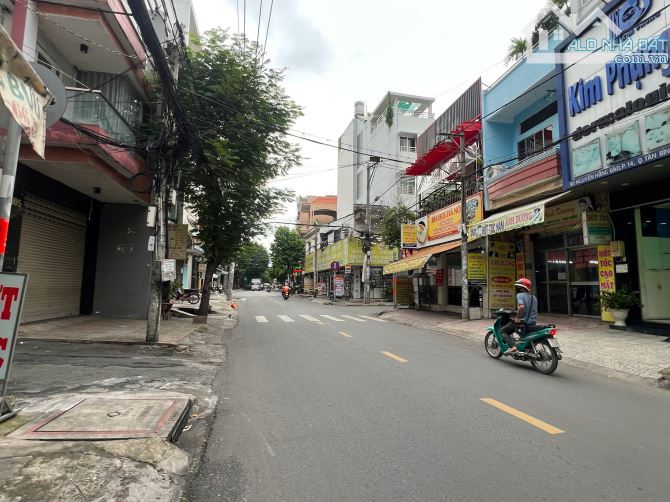 Mặt Tiền Nguyễn Hồng Đào P.14 Tân Bình (4x16m) 4 Tầng mới chỉ 15,5 tỷ