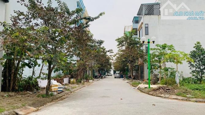 Bán đất Dịch vụ Tây Nam Linh Đàm.Căn góc 60m2.Lưu không được 120m2.Giá 21.5 tỷ