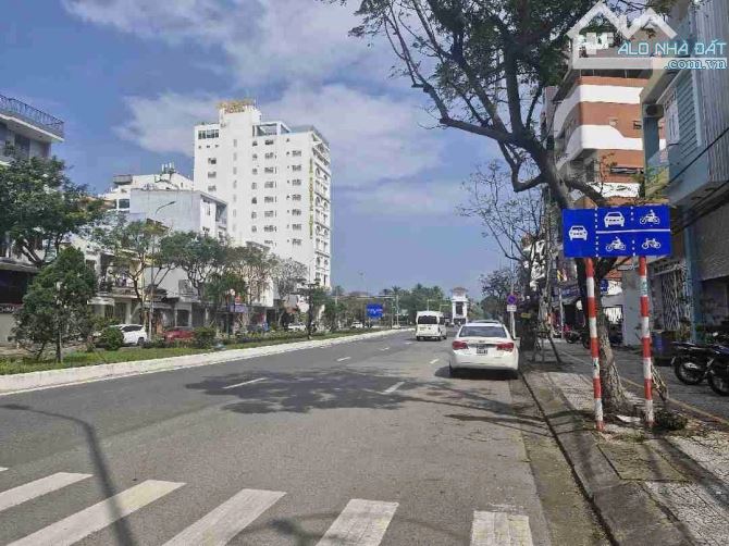 BÁN GẤP CẶP ĐẤT HIẾM HOI TRẦN VĂN THÀNH.100M RA BIỂN.GIÁ RẺ NHẤT KHU CAOSU.