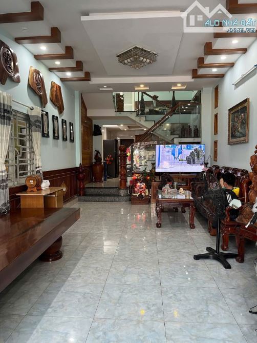 CẦN BÁN GẤP NHÀ 3T - HOÀ MINH- GẦN QUẬN LIÊN CHIỂU - NHỈNH 5 TỶ