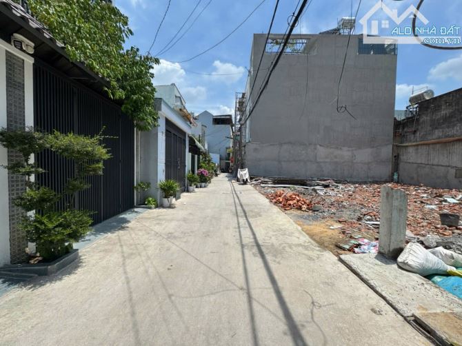 Bán lô đất HXH 89/ TL08, P. Thạnh Lộc, Q.12: 4,4 x 14, giá 4,9 tỷ