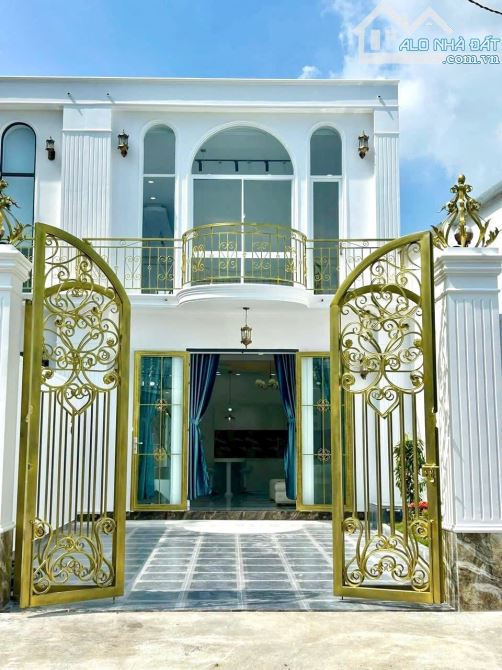 Bán nhà 5,3 x 29 Nguyễn văn linh hòa thành chỉ có 2 tỷ 150