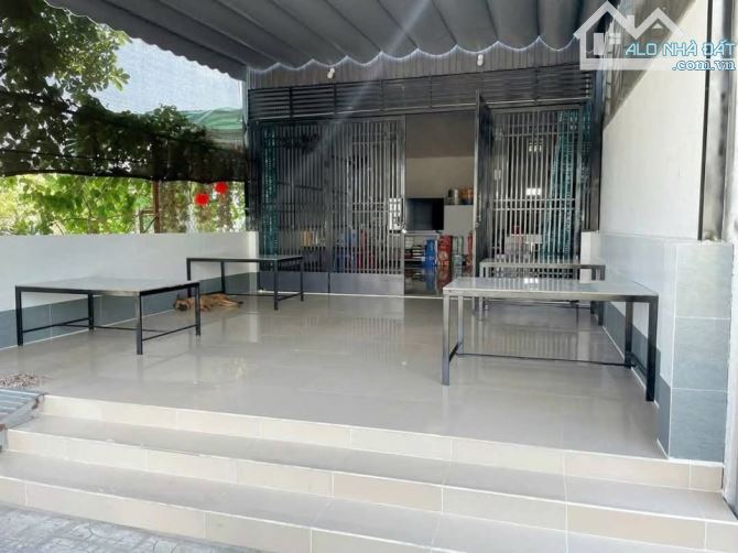 Bán căn nhà đang kinh doanh ở Tân An Hội , Củ Chi 125m2 sổ hồng riêng giá 870 triệu