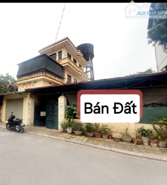12.8 Tỷ / 80 M2/ 6 M tiền/ Trâu quỳ. Vỉa hè ô tô chánh