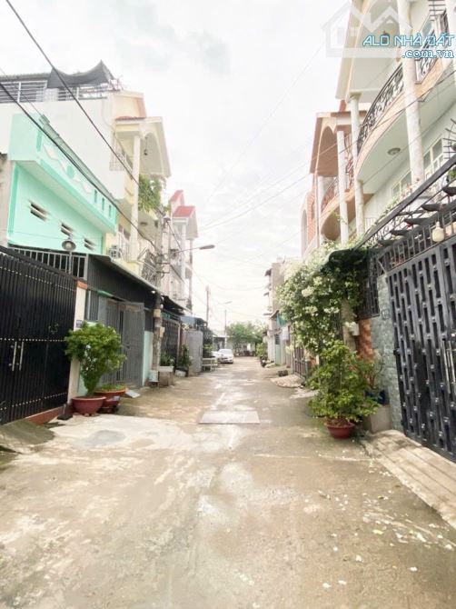 NHÀ 2 Tầng đường THẠNH XUÂN 40 , phường THẠNH XUÂN, Q12, 80m2 (6mx14m) 💵4,25Tỷ