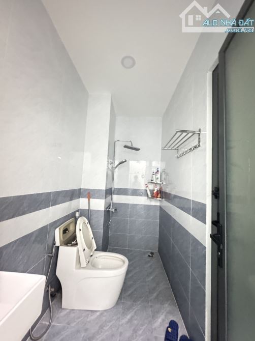 🏡 Chính chủ gửi bán nhà mới xây cực đẹp – Gần Vinhome Quận 9