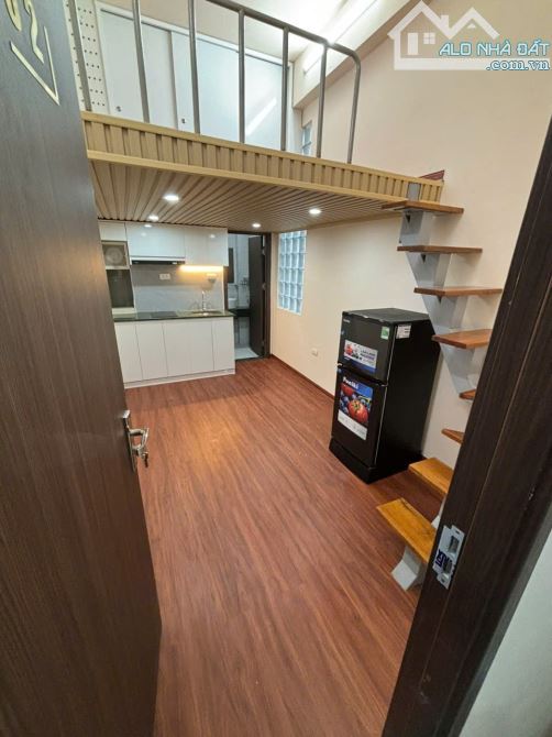 Cho Thuê CCMN Ngõ 113 Yên Hoà Cầu Giấy 25m2 Gác Xép Ban Công Thang Máy Full Nội Thất