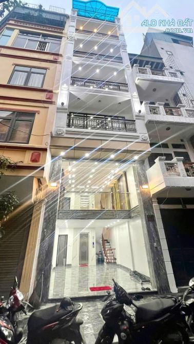Phố TrầnKhátChân có THANGMÁY, 43m, 6 tầng, nội thất giá trị tỷ, 6 tầng (TL)