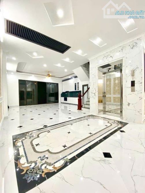 Chị Ngọc vừa nhờ #bánnhà trung tâm #HaiBàTrưng, #Thangmáy, xây 6T, Mới, Hiếm, 7.x tỷ xíu