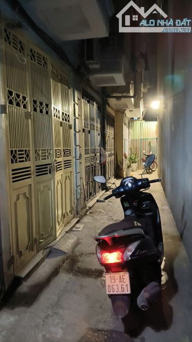 bán gấp căn nhà 36m2 Khương Đình Thanh Xuân