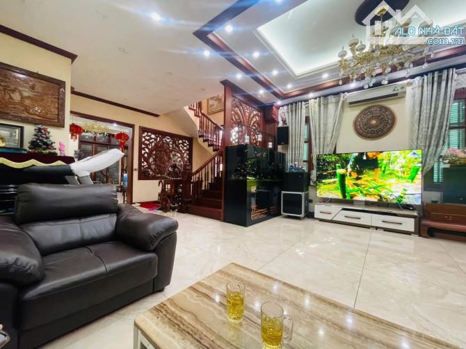 Mặt phố Lê Trọng Tấn, Lô góc cực hiếm, 7 tầng Thang Máy, dt 130m2, mt 6.9m, giá 112 tỷ.