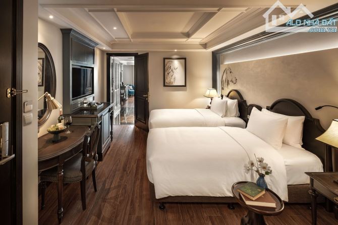 Chủ vay Bank 100 tỷ- Khách sạn mặt phố Hàng Điếu- 200m2 - MT 8.5m - 11 tầng - 50p - 195 tỷ