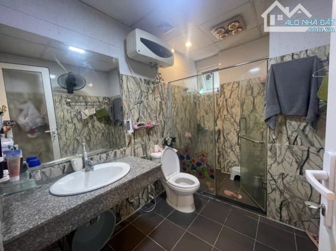 Siêu vip siêu đẹp view hồ mễ trì .full nội thất xịn bền đẹp chủ cần bán gấp - 11
