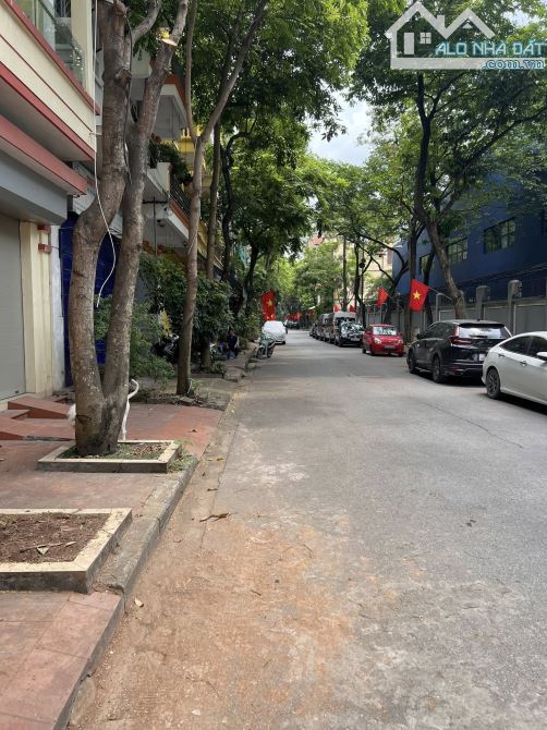 BÁN NHÀ ĐẸP NHẤT KHU ĐÔ THỊ ĐẠI KIM . MT 10 M NHÀ 5 TẦNG GIÁ 41,5 TỶ - 1