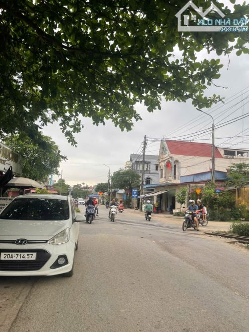 Lô Đất 3 mặt tiền. trung tâm Phường Bãi Bông TP Phổ Yên. 650m2, MT 30, Giá 3.2 tỷ. - 1