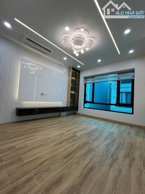 Bán căn nhà 46m tái định cư cây đa - đằng giang ngô quyền  Diện tích :46m ngang 4m x 5 tần - 1