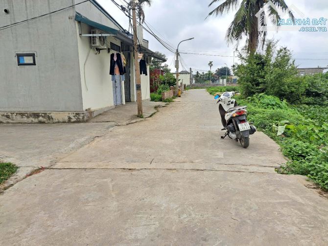 Bán lô góc 623m2 tổ dân phố Văn Xá, Quốc Tuấn chia lô, xây nhà trọ đều đẹp - 1