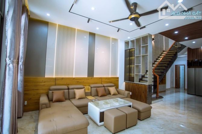 3 TẦNG MỚI FULL NỘI THẤT CAO CẤP - HÀ BỒNG - HÒA XUÂN - 1