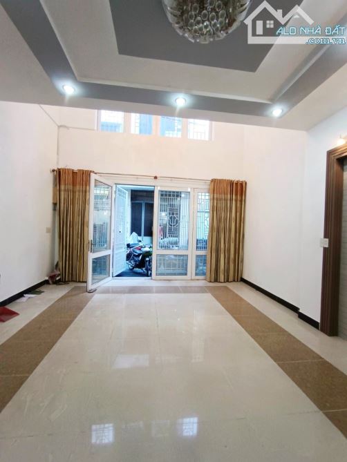 BÁN NHÀ 5 TẦNG TRUNG TÂM Q.3 – LÊ VĂN SỸ – 5.2x16m – 8PN – CHỈ 18.5 TỶ - 1