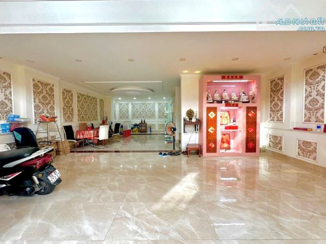 BIỆT THỰ 2 MẶT TIỀN LÊ VĂN QUỚI - NGANG KHỦNG 8M - KHU VIP - 6 TẦNG - CÓ THANG MÁY - 12 TỶ - 1