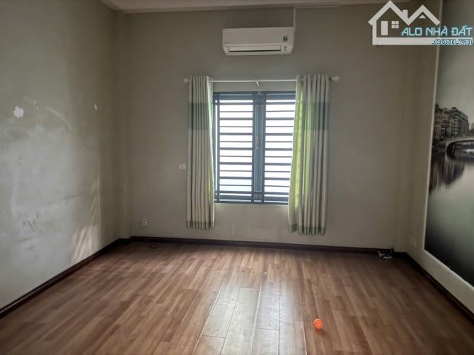 BÁN NHÀ 2 TẦNG - VỊ TRÍ VÀNG ĐƯỜNG ĐỖ XUÂN HỢP - 93M2, 2TẦNG - HẺM XE HƠI - CHỈ 5.95TỶ TL. - 1