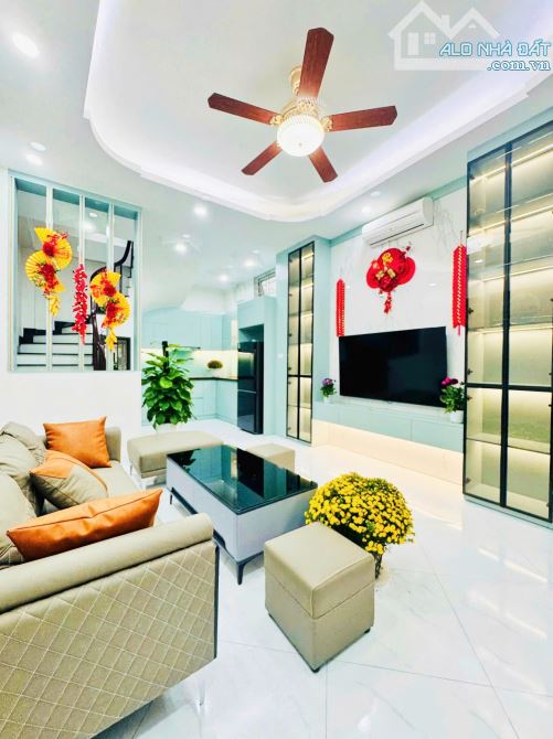 Lô góc, Ô tô đỗ cửa Trần Đại Nghĩa, ngõ thông sát phố, sổ vuông, DT41,5m2, MT 4m, 9,85 tỷ - 1